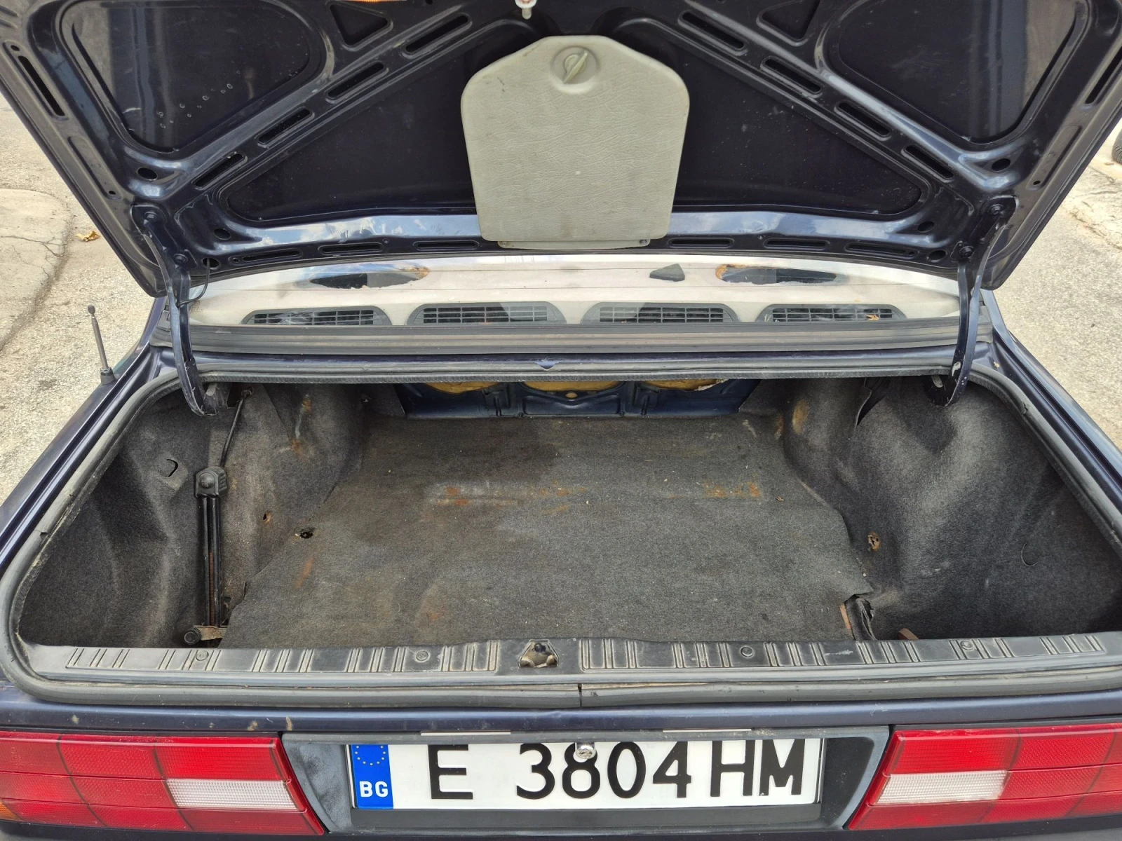 BMW 316 I, снимка 16 - Автомобили и джипове - 48263961