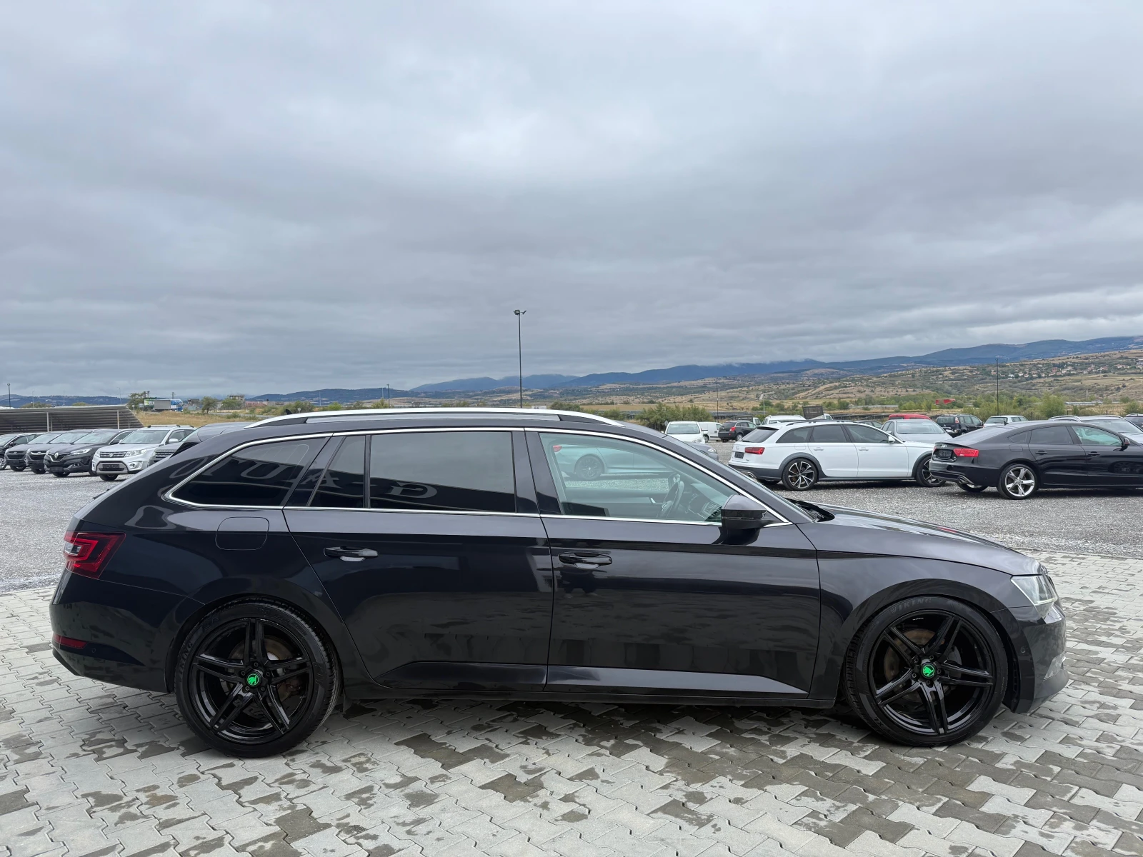 Skoda Superb 2.0 tdi 190 ks Собствен лизинг !!! - изображение 4