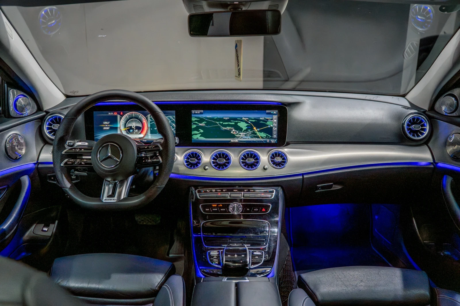 Mercedes-Benz E 220 AMG LINE / DISTRONIC / PANORAMA / HUD / 9G /360CAM - изображение 7