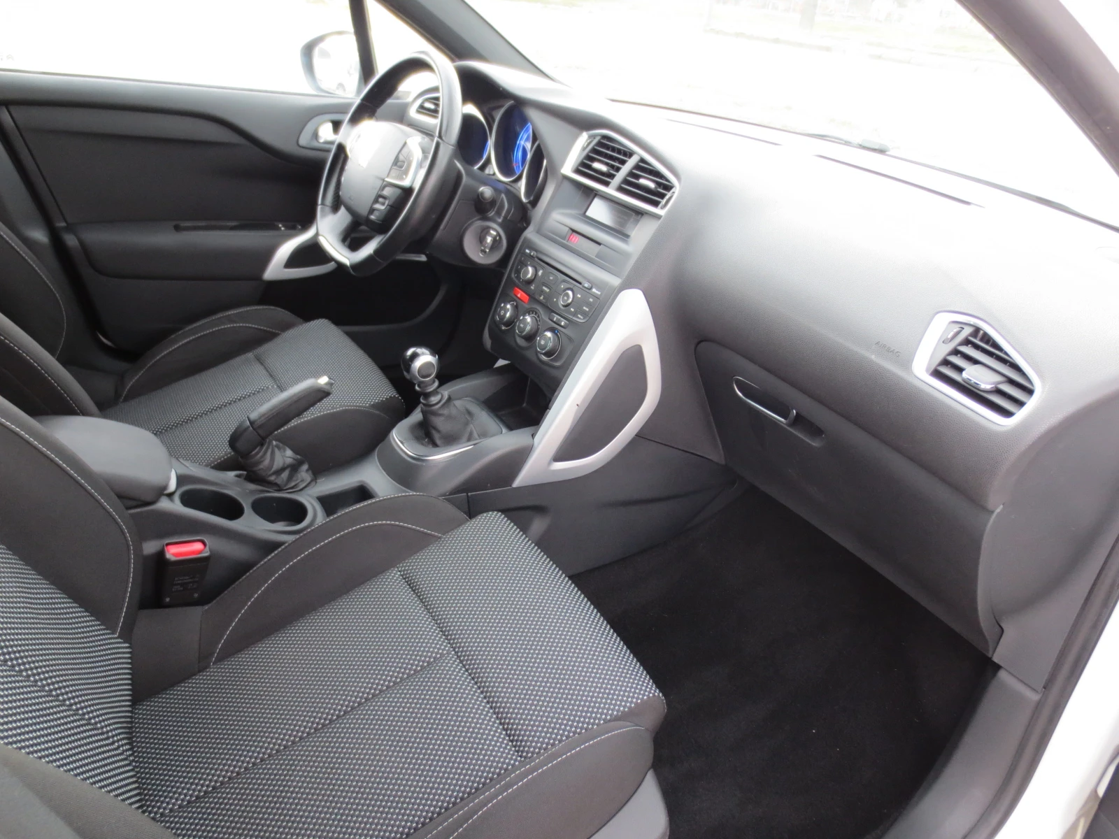 Citroen DS4 1.6 e-HDI | Mobile.bg � ����������� 15