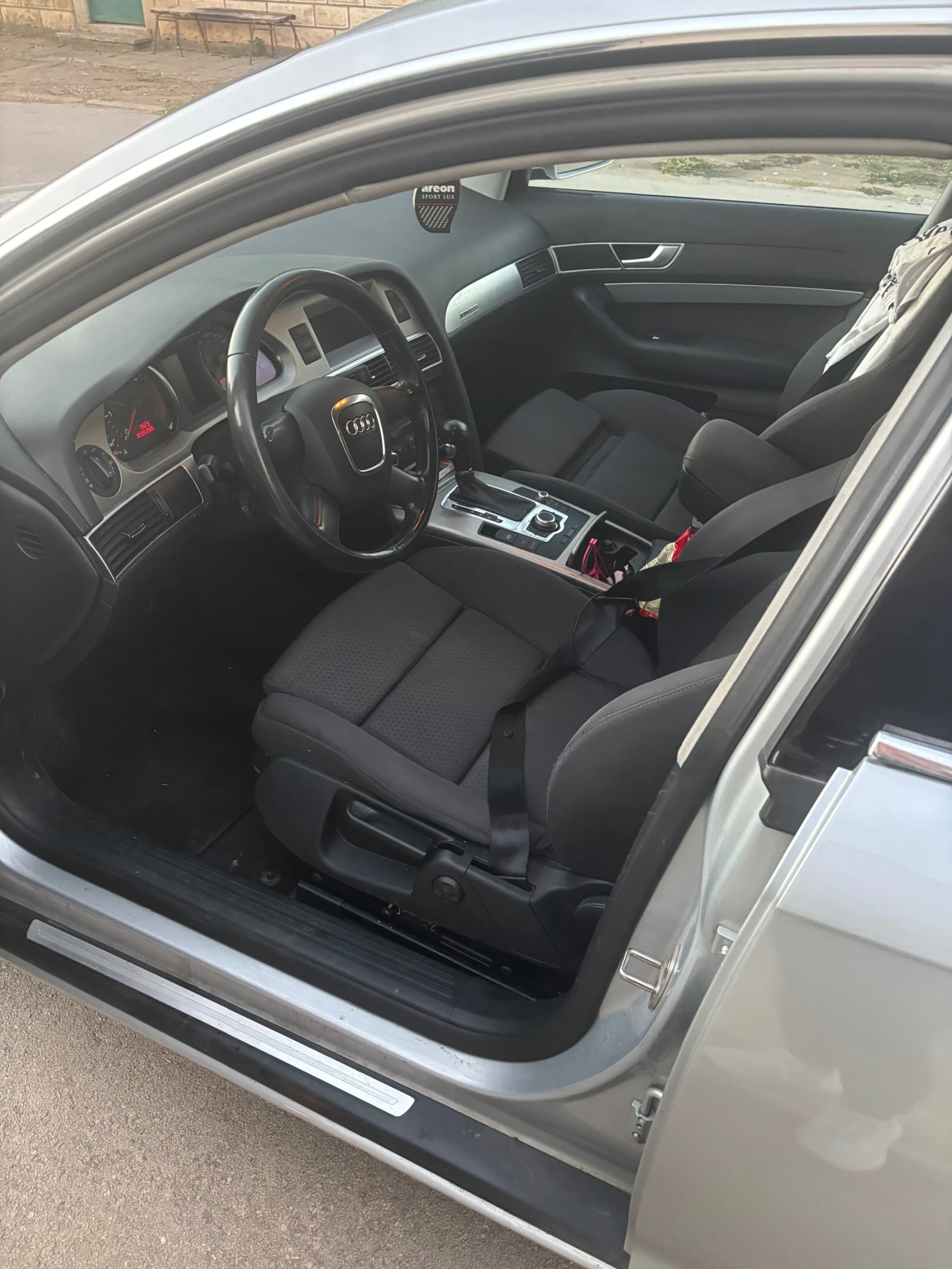 Audi A6, снимка 8 - Автомобили и джипове - 54004162