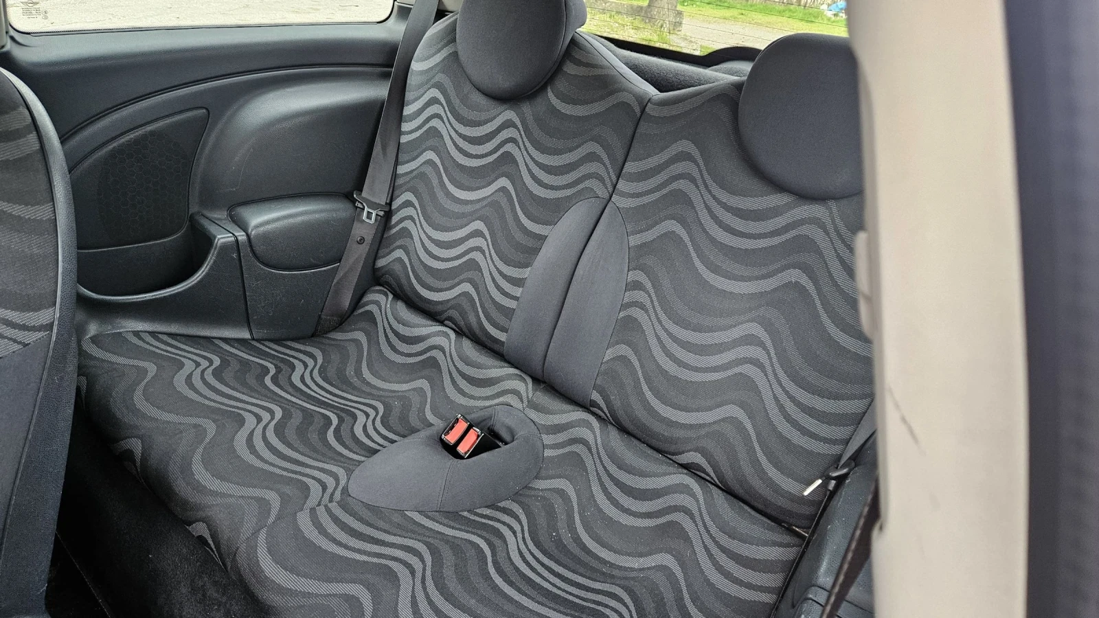 Mini One, снимка 8 - Автомобили и джипове - 54034212