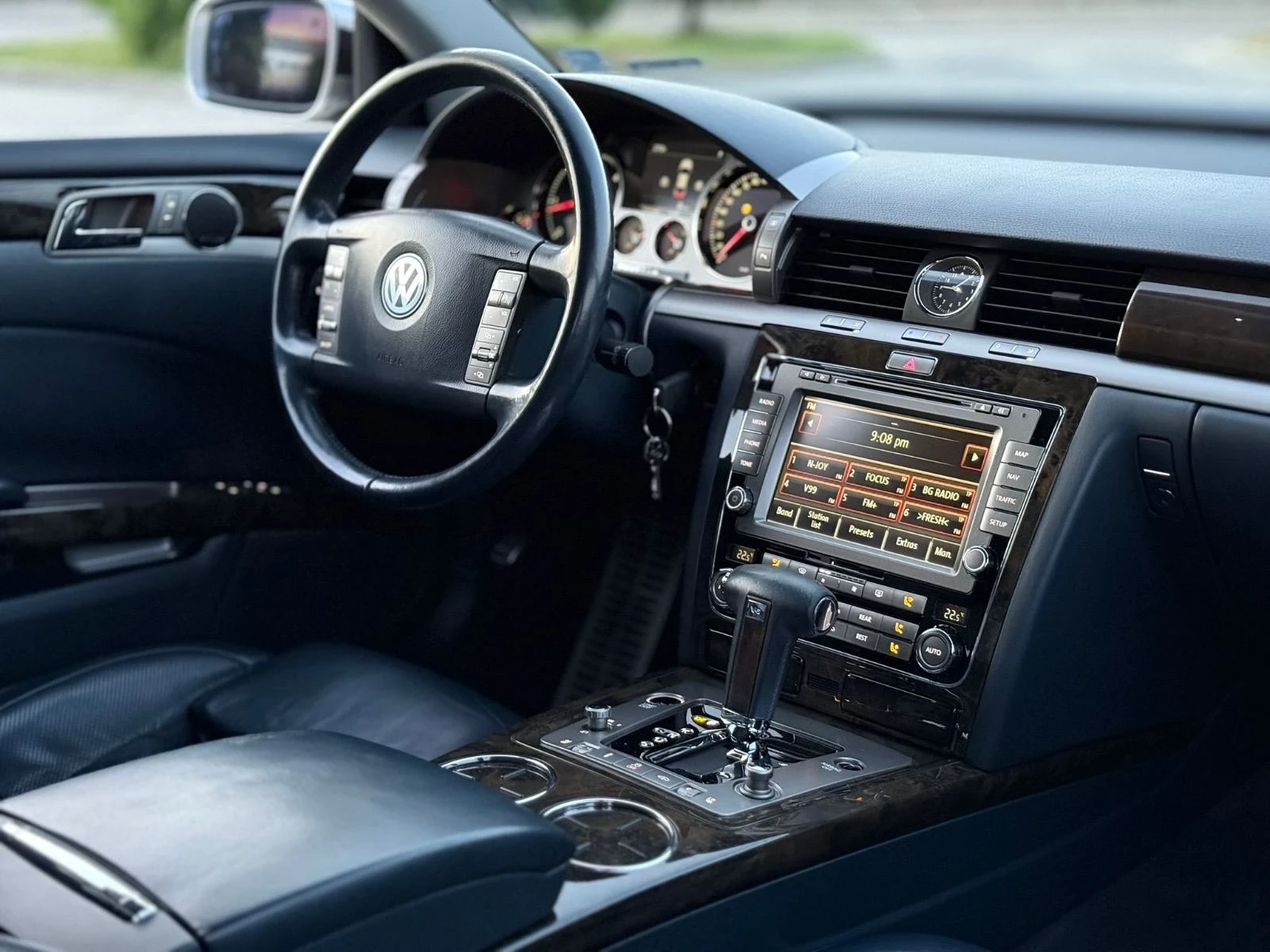 VW Phaeton, снимка 13 - Автомобили и джипове - 54250792