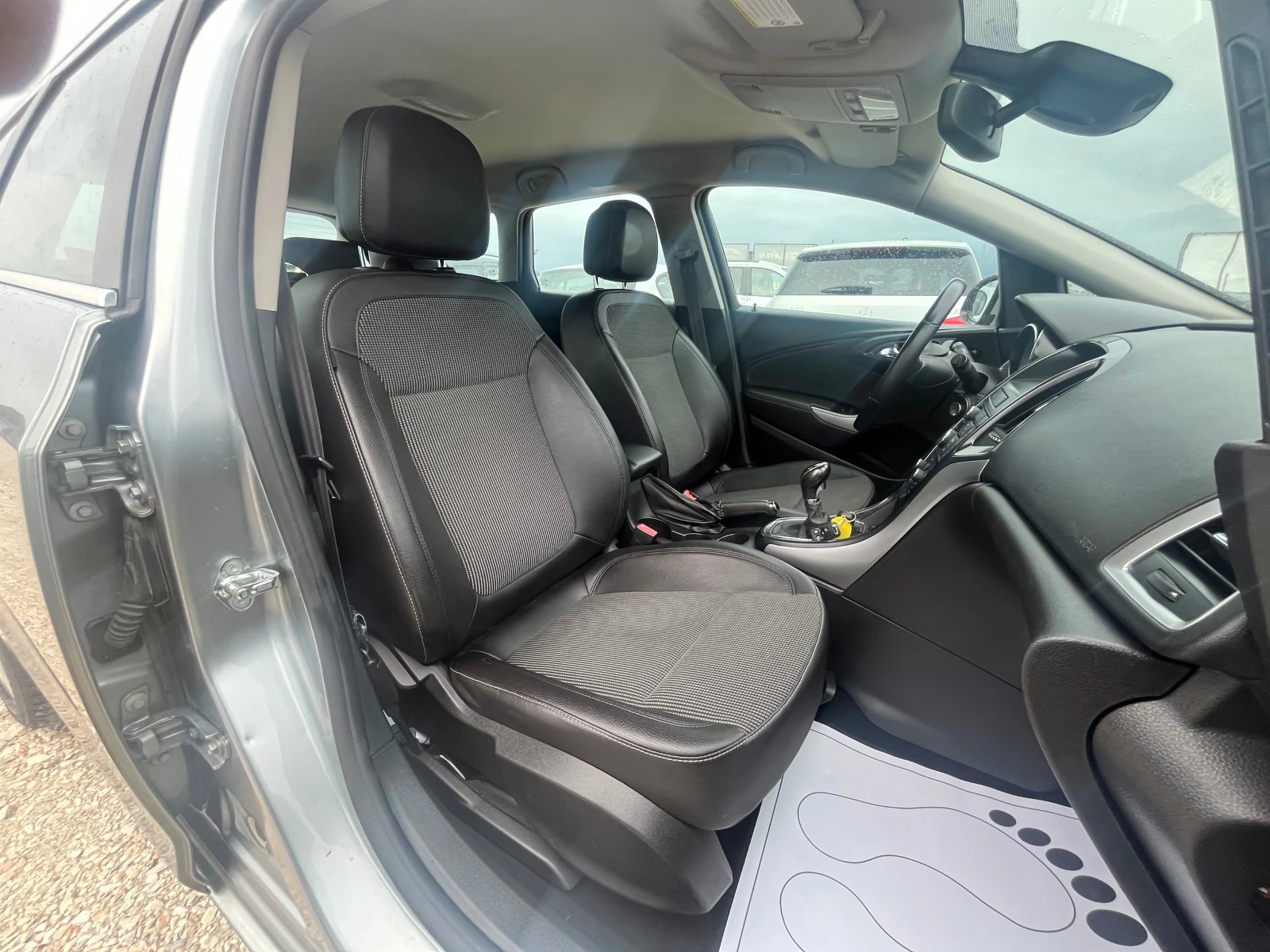 Opel Astra 1.6 CDTI, 136к.с., ЛИЗИНГ, снимка 12 - Автомобили и джипове - 54311627