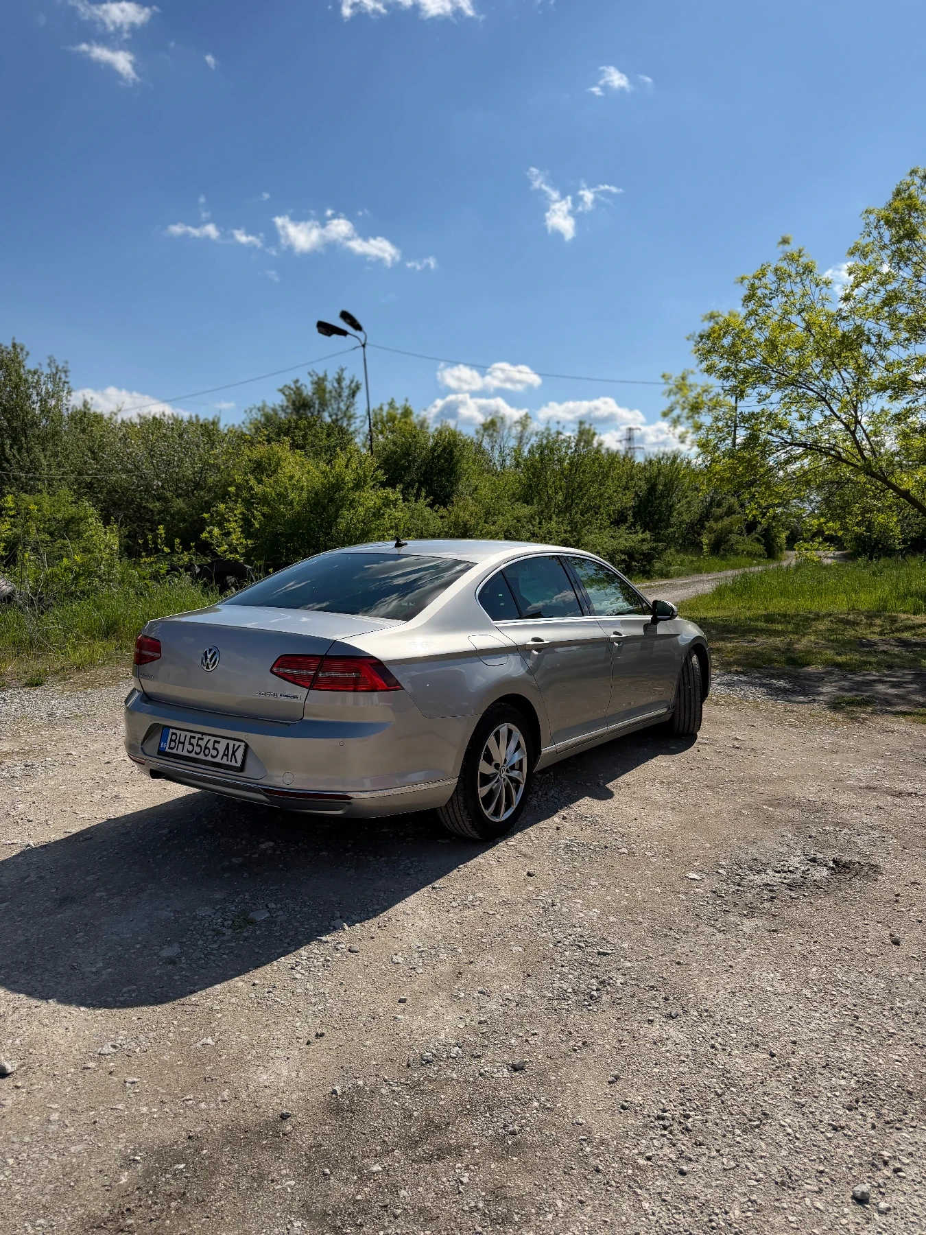 VW Passat Passat 2.0TDI Highline, снимка 2 - Автомобили и джипове - 54417552