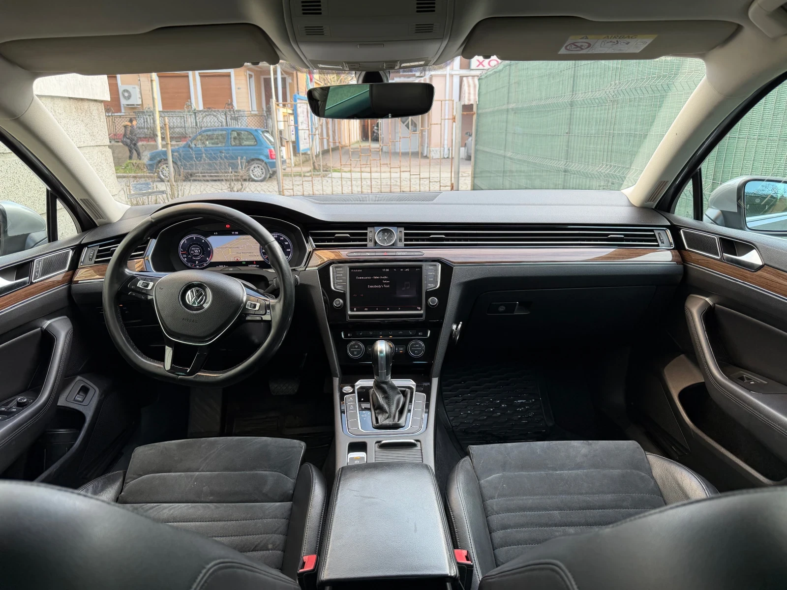 VW Passat Passat 2.0TDI Highline, снимка 3 - Автомобили и джипове - 54417552