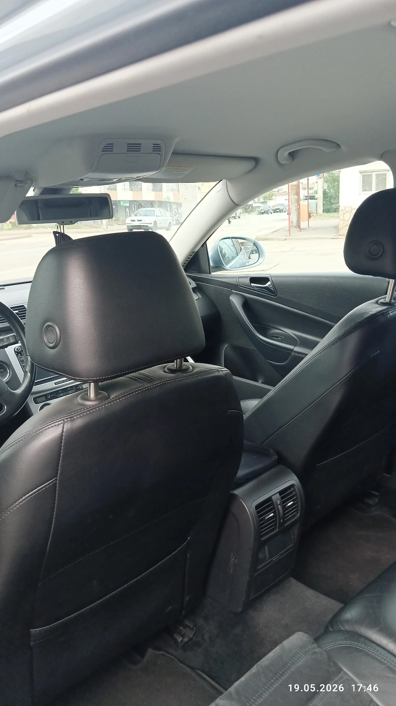 VW Passat, снимка 10 - Автомобили и джипове - 54614738