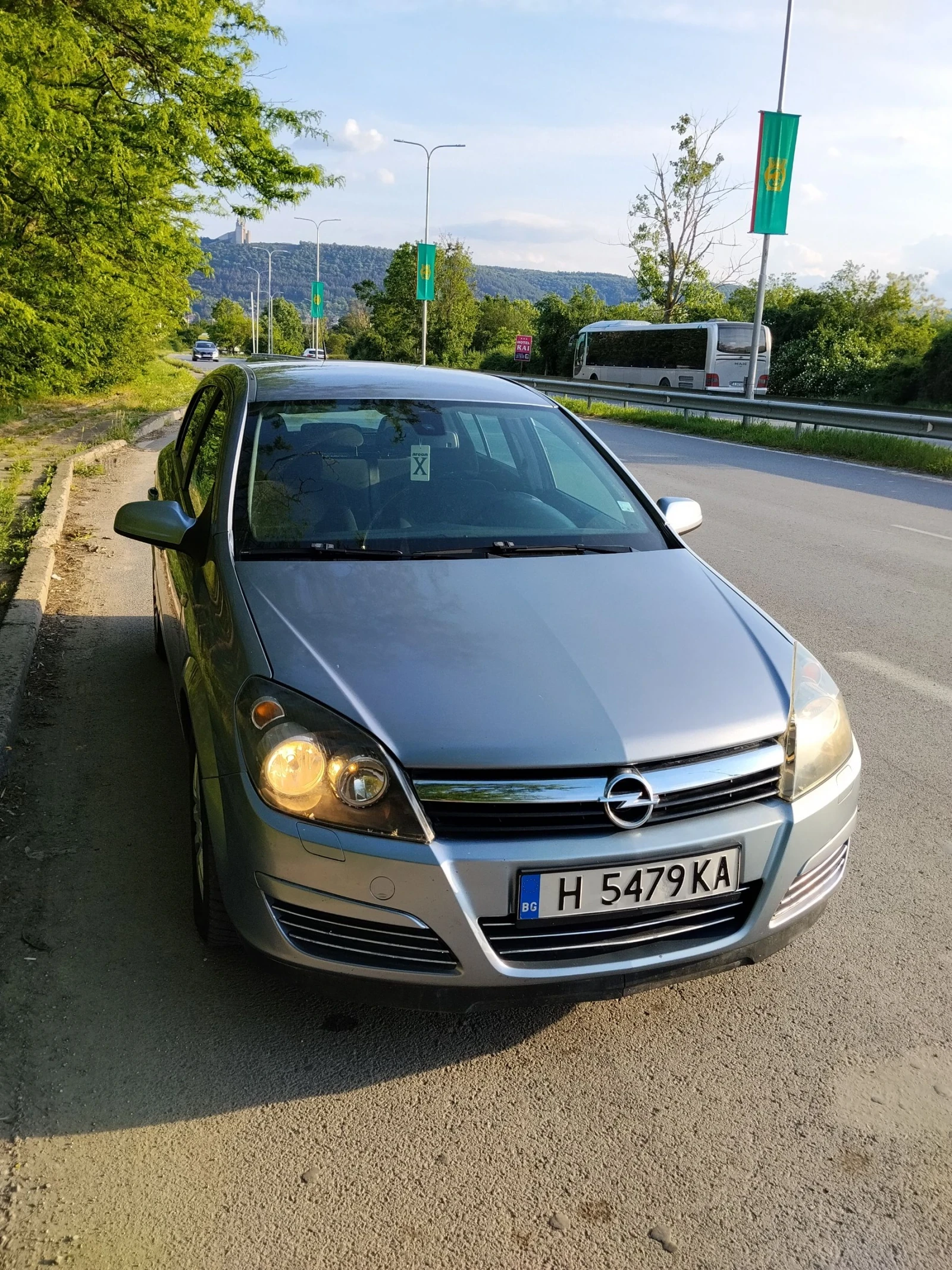 Opel Astra 1.7 cdti 100, снимка 9 - Автомобили и джипове - 54962321