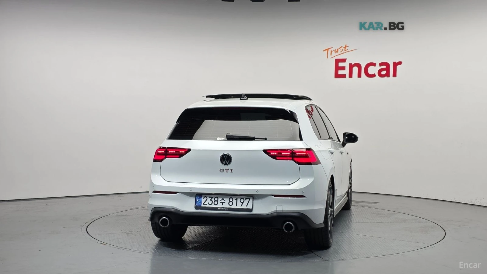 VW Golf GTI/2.0T/8TH GEN, снимка 4 - Автомобили и джипове - 54827890