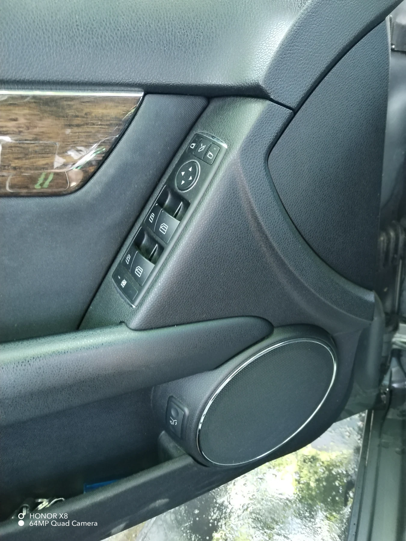 Mercedes-Benz C 220, снимка 7 - Автомобили и джипове - 54898804