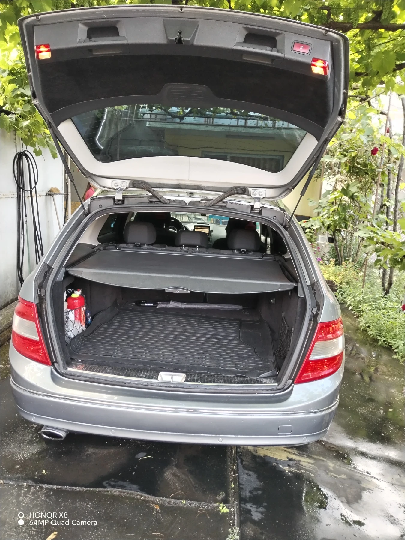 Mercedes-Benz C 220, снимка 9 - Автомобили и джипове - 54898804