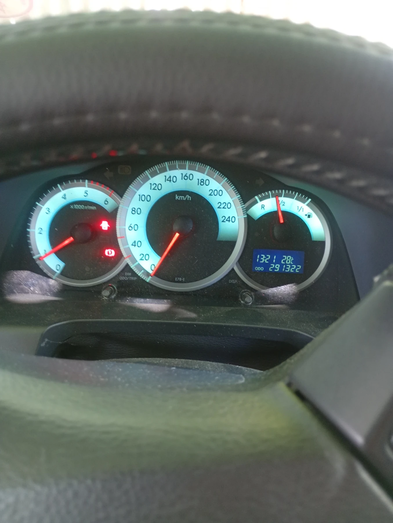 Toyota Corolla verso D-4D , снимка 3 - Автомобили и джипове - 54928467
