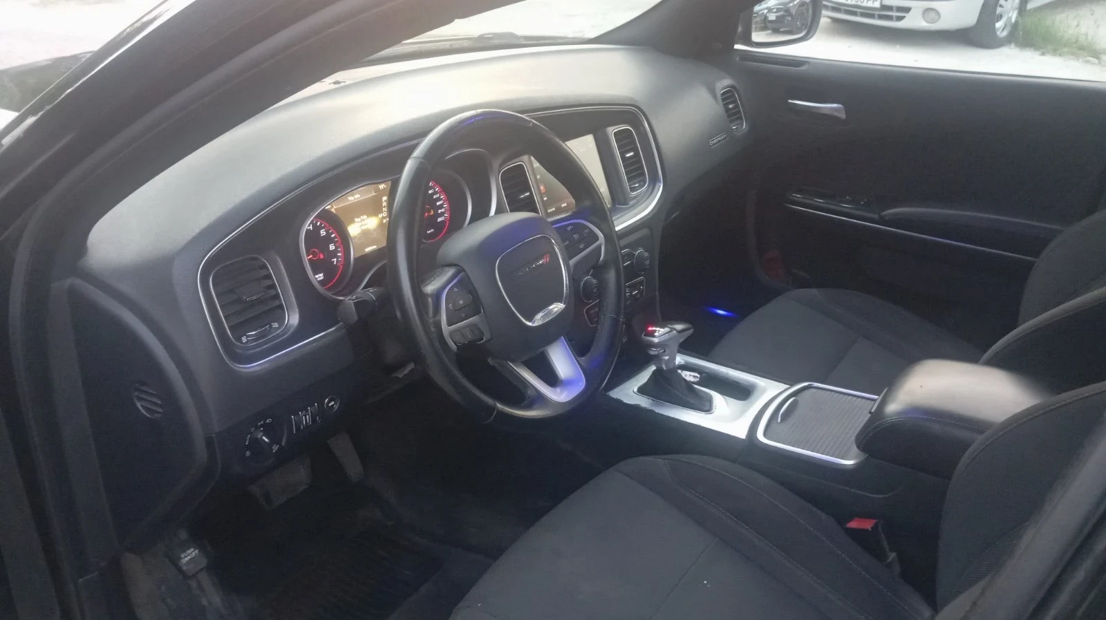 Dodge Charger 3.6, снимка 5 - Автомобили и джипове - 54974345