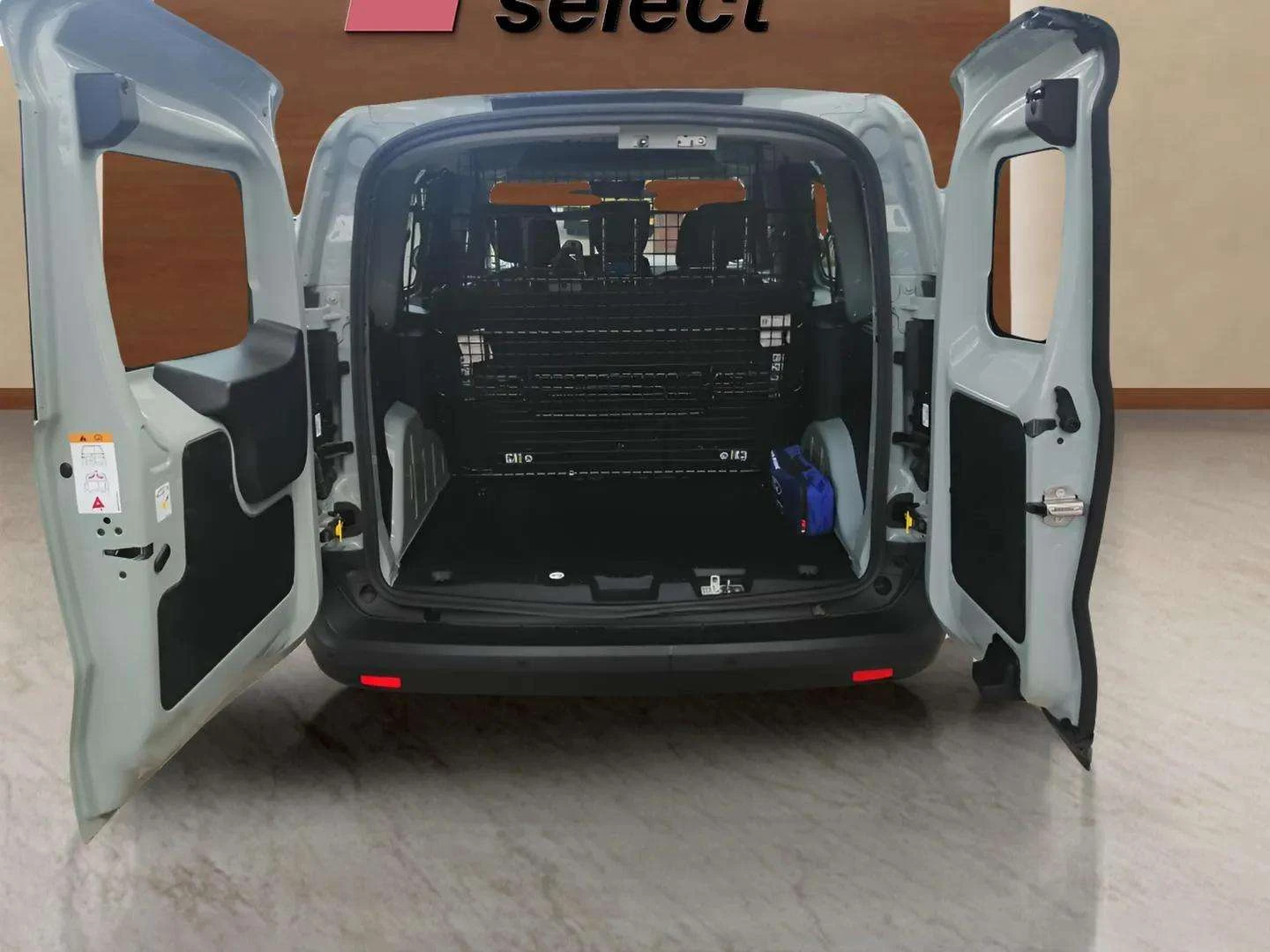 Ford Courier 1.0L, снимка 13 - Автомобили и джипове - 55158043