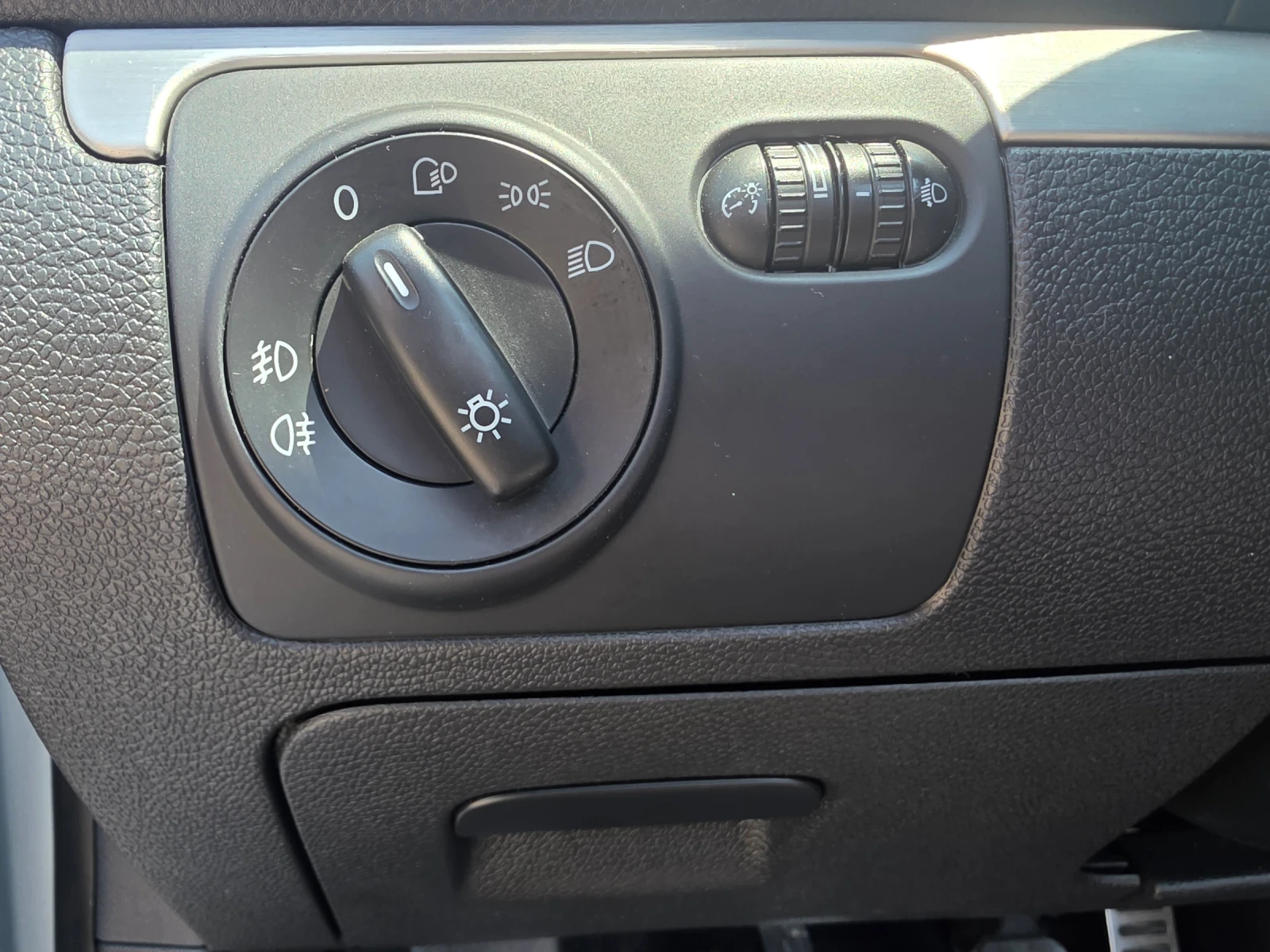 VW Eos, снимка 8 - Автомобили и джипове - 55362910