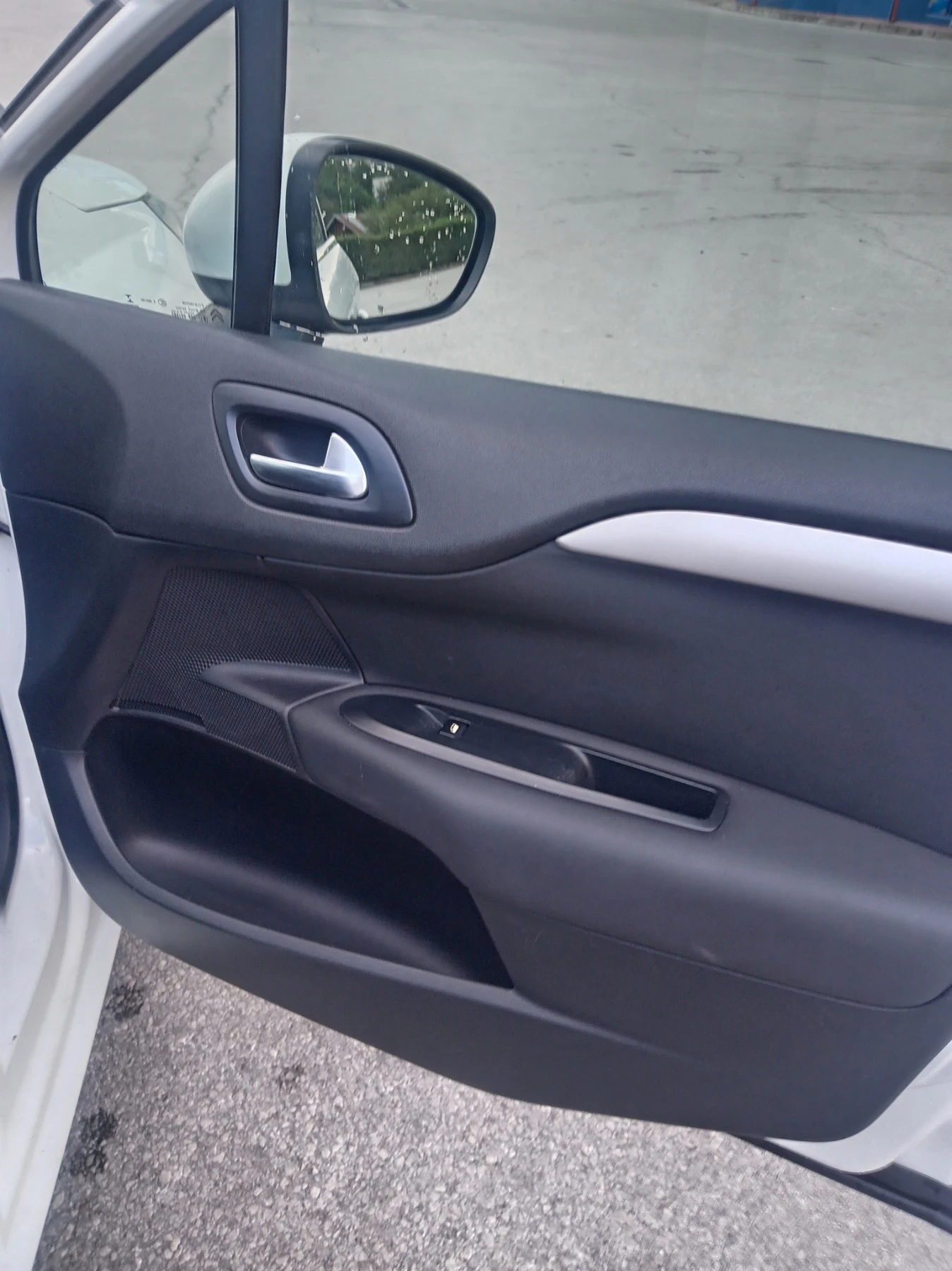 Citroen C4 1.6 бензин. 120 к.с, снимка 10 - Автомобили и джипове - 55904613