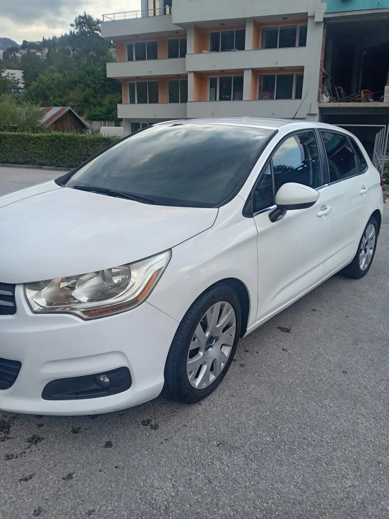 Citroen C4 1.6 бензин. 120 к.с, снимка 2 - Автомобили и джипове - 55904613