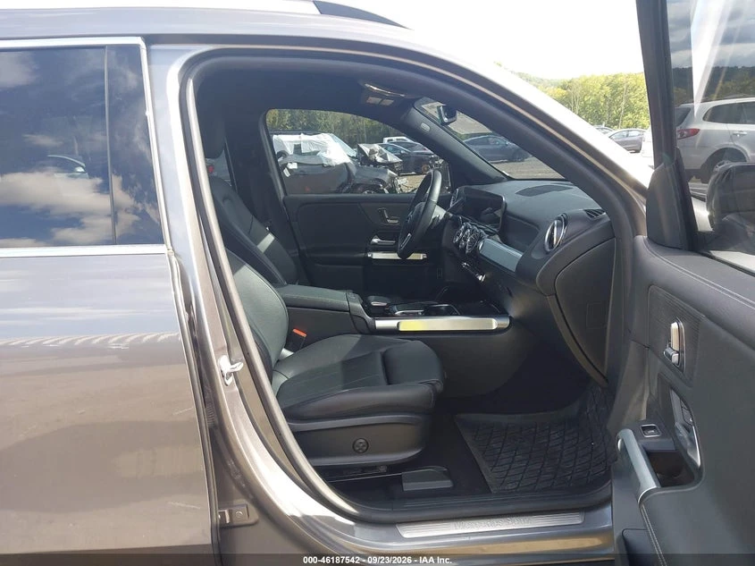 Mercedes-Benz EQB 300 4MATIC SUV, снимка 5 - Автомобили и джипове - 56215947