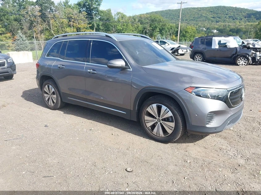 Mercedes-Benz EQB 300 4MATIC SUV