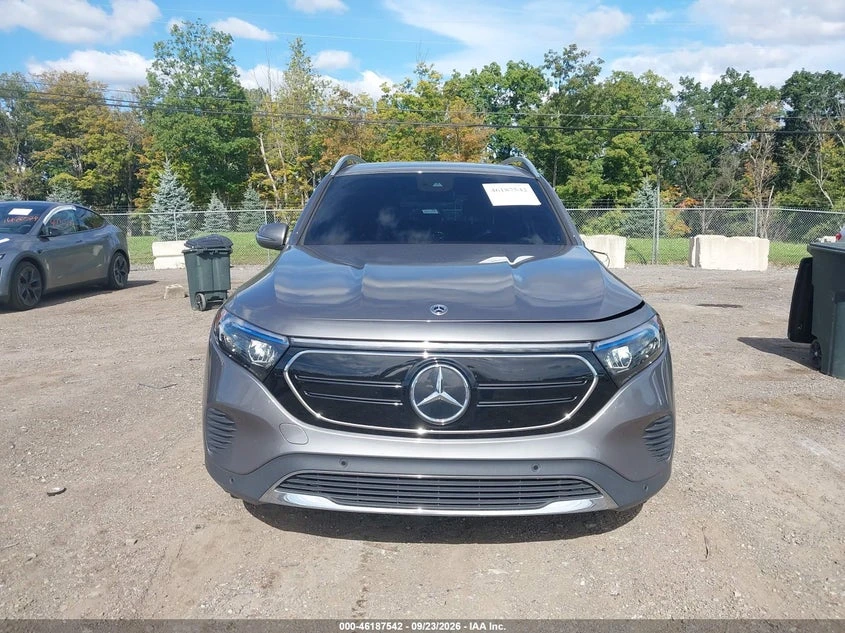 Mercedes-Benz EQB 300 4MATIC SUV, снимка 12 - Автомобили и джипове - 56215947