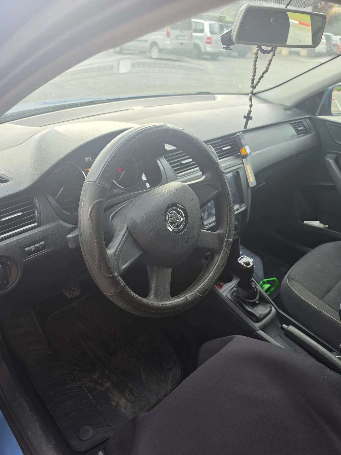 Skoda Rapid 1.2 , снимка 8 - Автомобили и джипове - 56426093
