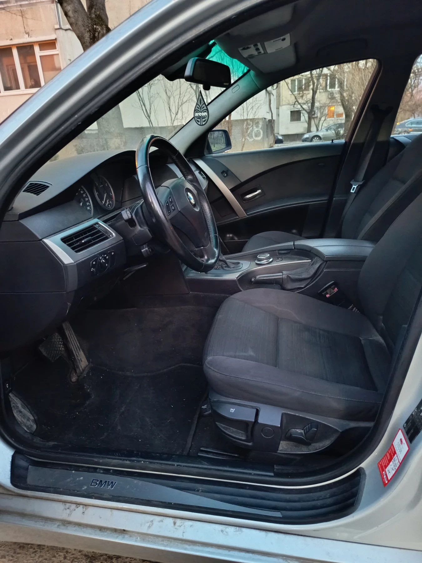 BMW 530 530xd, снимка 8 - Автомобили и джипове - 56543654
