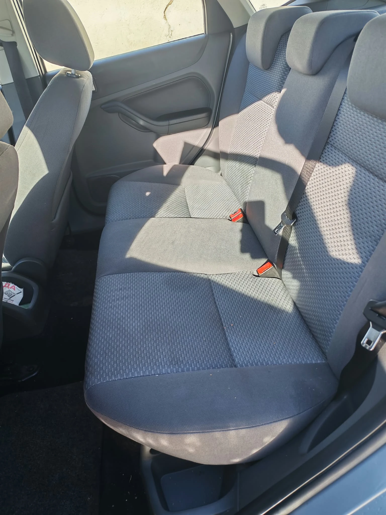 Ford Focus 1.6, снимка 5 - Автомобили и джипове - 56569370