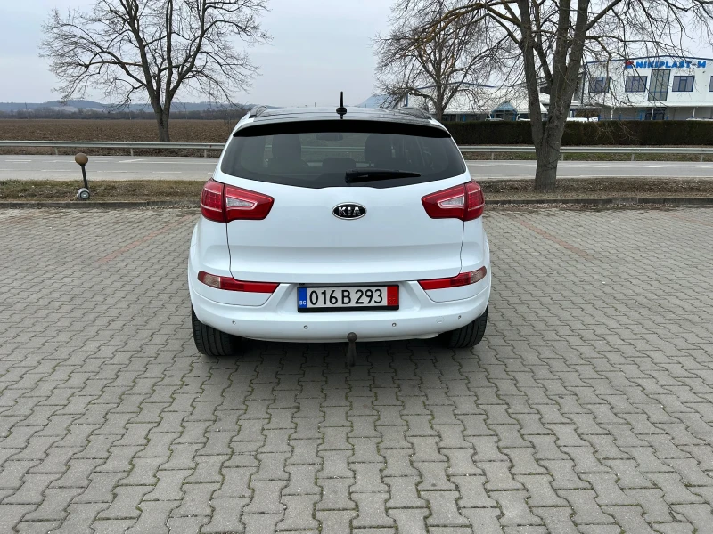 Kia Sportage 2.0 CRDI 4x4, снимка 6 - Автомобили и джипове - 49086118
