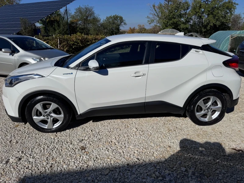 Toyota C-HR 1.8 Hybrid/Гаранция, снимка 2 - Автомобили и джипове - 52242275