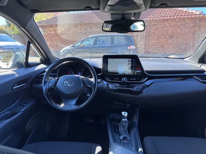 Toyota C-HR 1.8 Hybrid/Гаранция, снимка 13 - Автомобили и джипове - 52242275