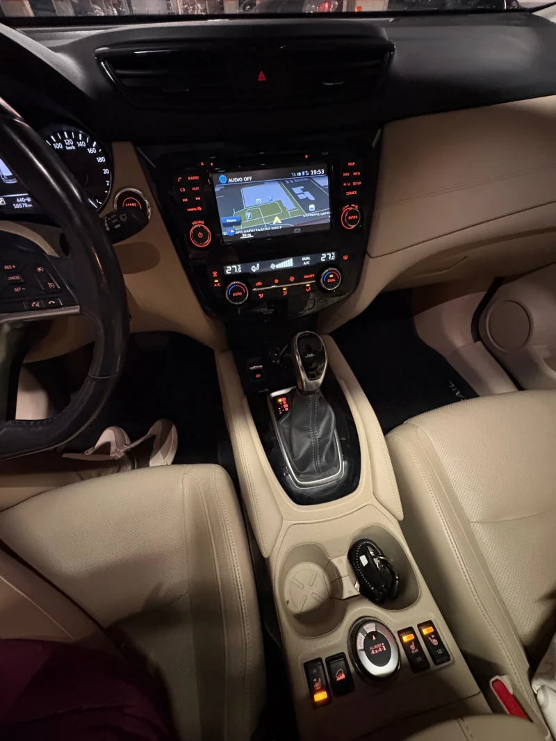 Nissan X-trail Tekna, снимка 5 - Автомобили и джипове - 53157617