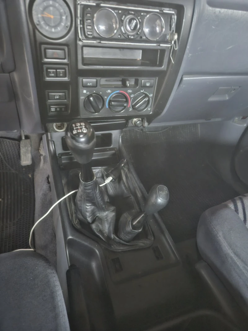 Toyota Land cruiser M1G, снимка 5 - Автомобили и джипове - 53386054