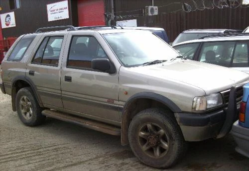 Opel Frontera 2.2 i, снимка 1 - Автомобили и джипове - 46834049