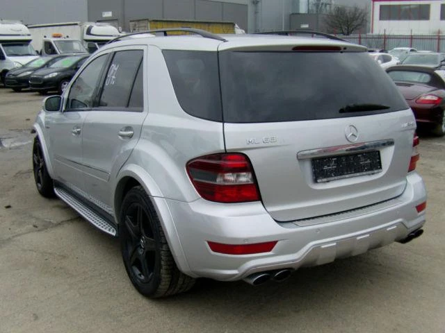 Mercedes-Benz ML 63 AMG, снимка 5 - Автомобили и джипове - 47090755