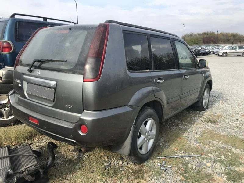 Nissan X-trail 2.2 2 БРОЯ, снимка 5 - Автомобили и джипове - 38359922