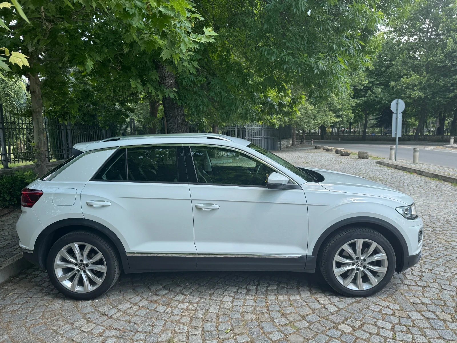 VW T-Roc 2.0TDI 4MOTION - изображение 7