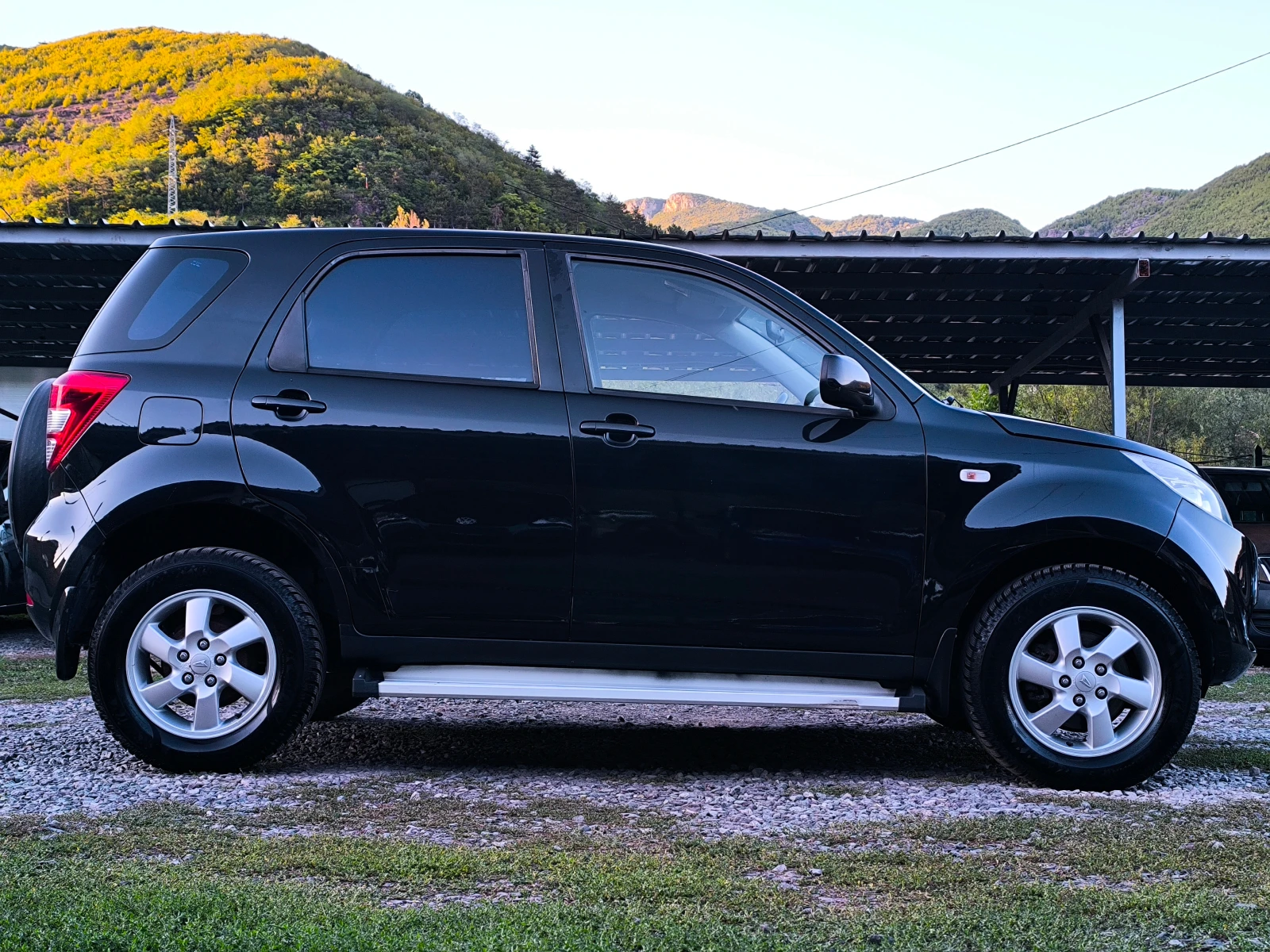 Daihatsu Terios FACE LIFT-1.5i-105кс-4х4-АВТОМАТИК-КЛИМАТИК-ТОП !! - изображение 2