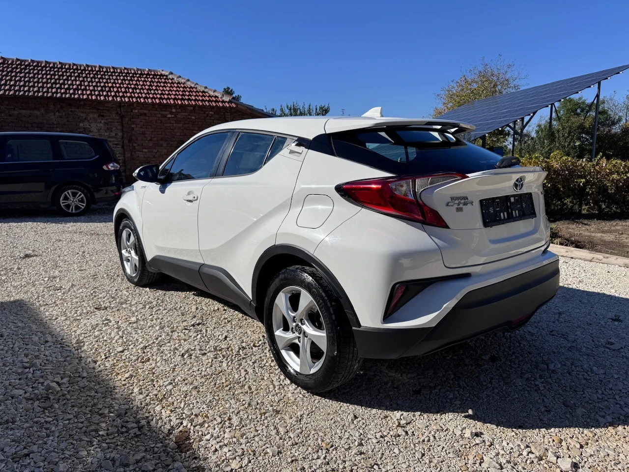 Toyota C-HR 1.8 Hybrid/Гаранция - изображение 3