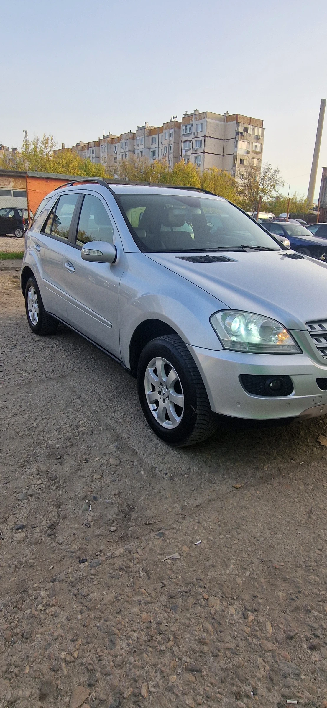 Mercedes-Benz ML 320  - изображение 3