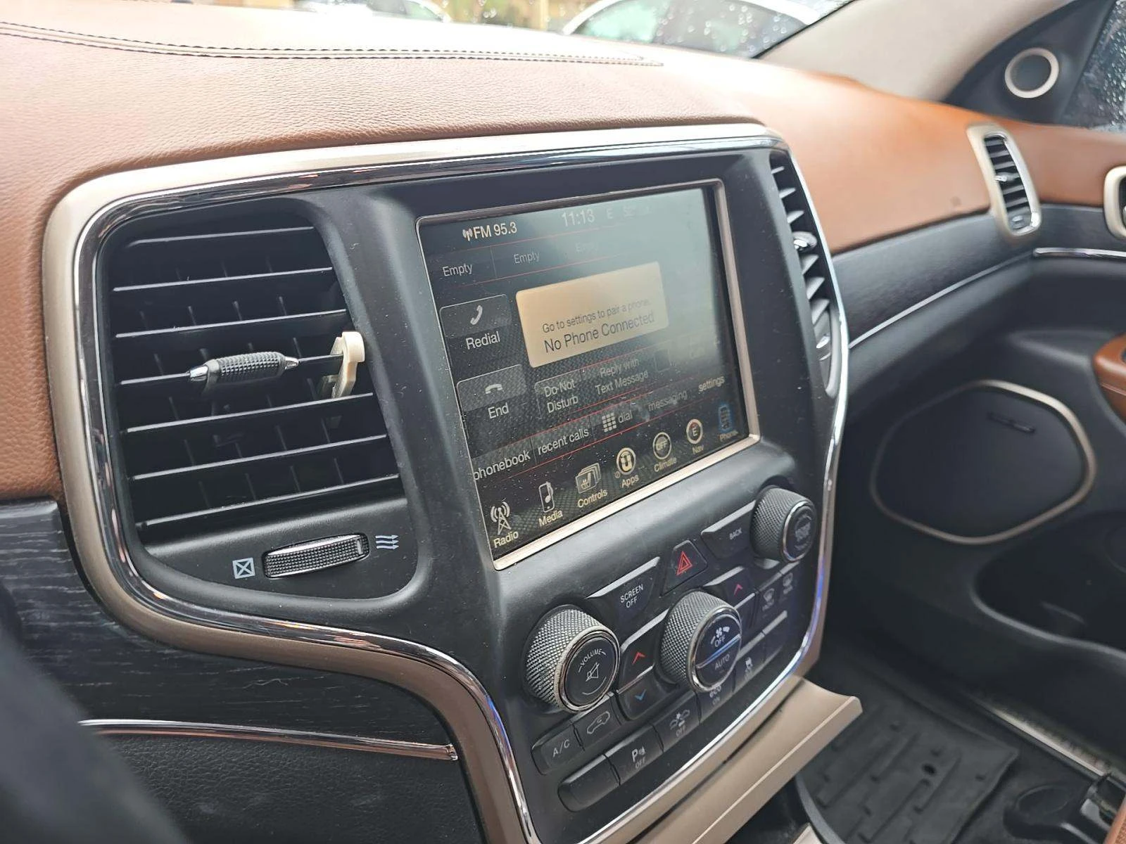 Jeep Grand cherokee 5.7 HEMI* SUMMIT* ОБДУХВАНЕ* ПОДГРЕВ* KEYLESS* H&K - изображение 8