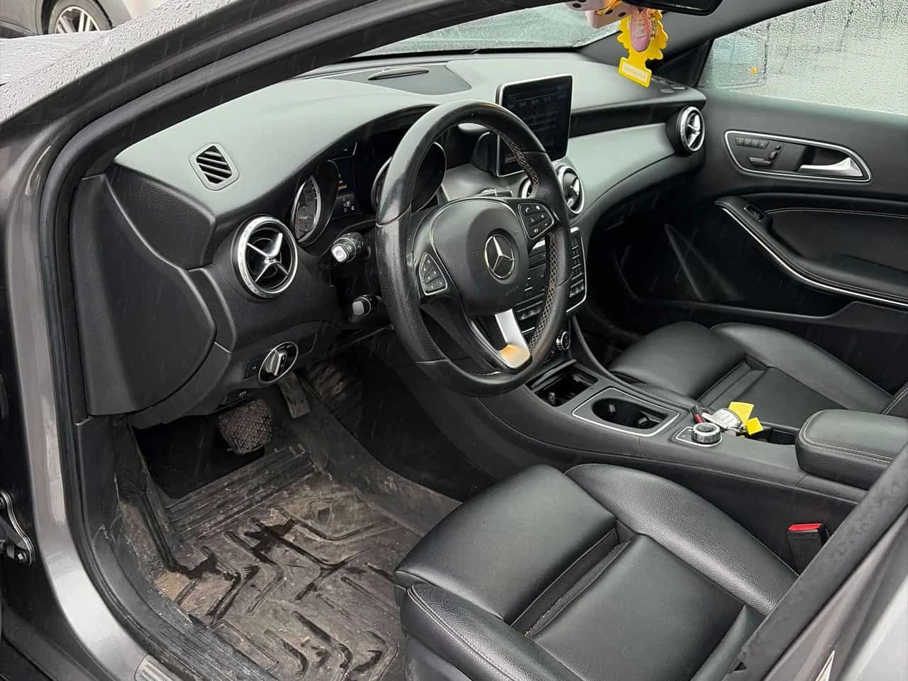 Mercedes-Benz GLA * 250 * ПОДГРЕВ * ОТ ПРЕДСТАВИТЕЛСТВО, снимка 7 - Автомобили и джипове - 53846781