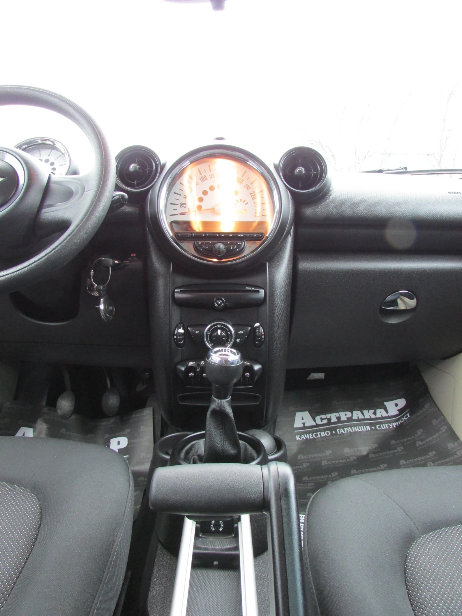 Mini Countryman ALL4 1.6D EURO5B, снимка 12 - Автомобили и джипове - 54008034