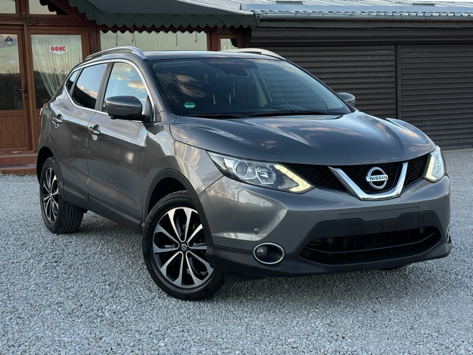 Nissan Qashqai 1.5DCi 360Кам Нави Пано