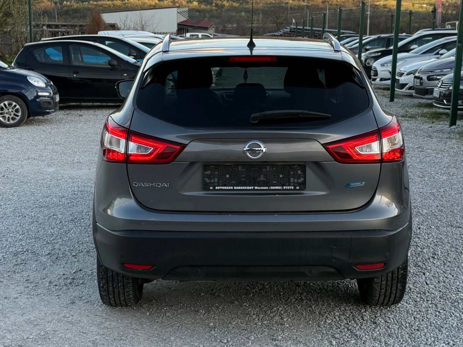 Nissan Qashqai 1.5DCi 360Кам Нави Пано, снимка 6 - Автомобили и джипове - 54182472