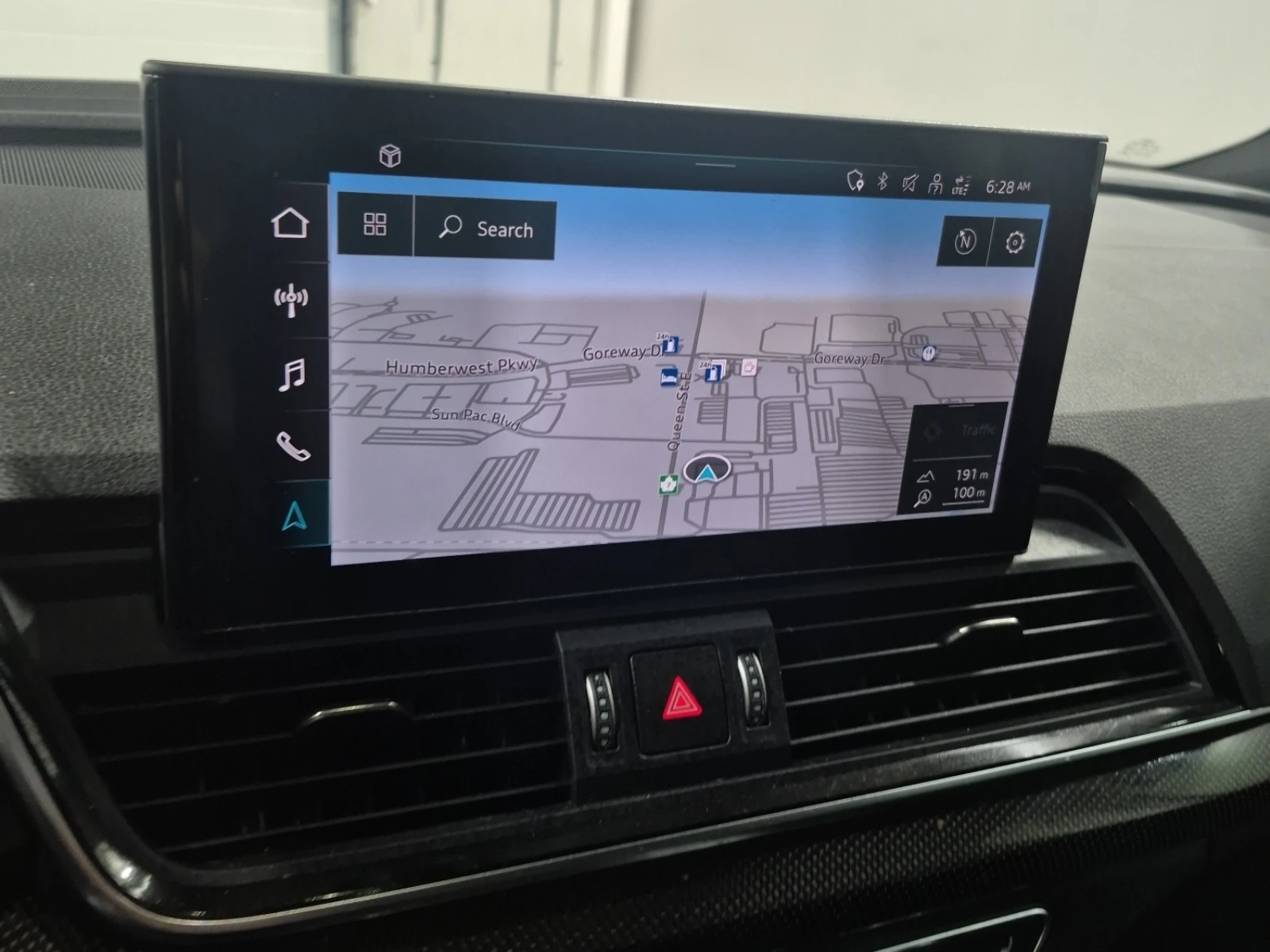 Audi SQ5 TECHNIK * HEAD UP * 360 CAMERA * CARFAX * , снимка 8 - Автомобили и джипове - 54272887