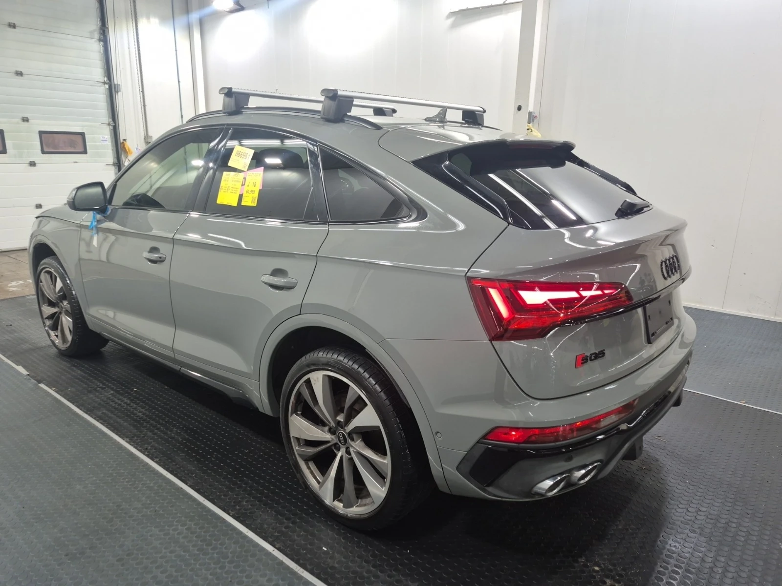 Audi SQ5 TECHNIK * HEAD UP * 360 CAMERA * CARFAX * , снимка 4 - Автомобили и джипове - 54272887