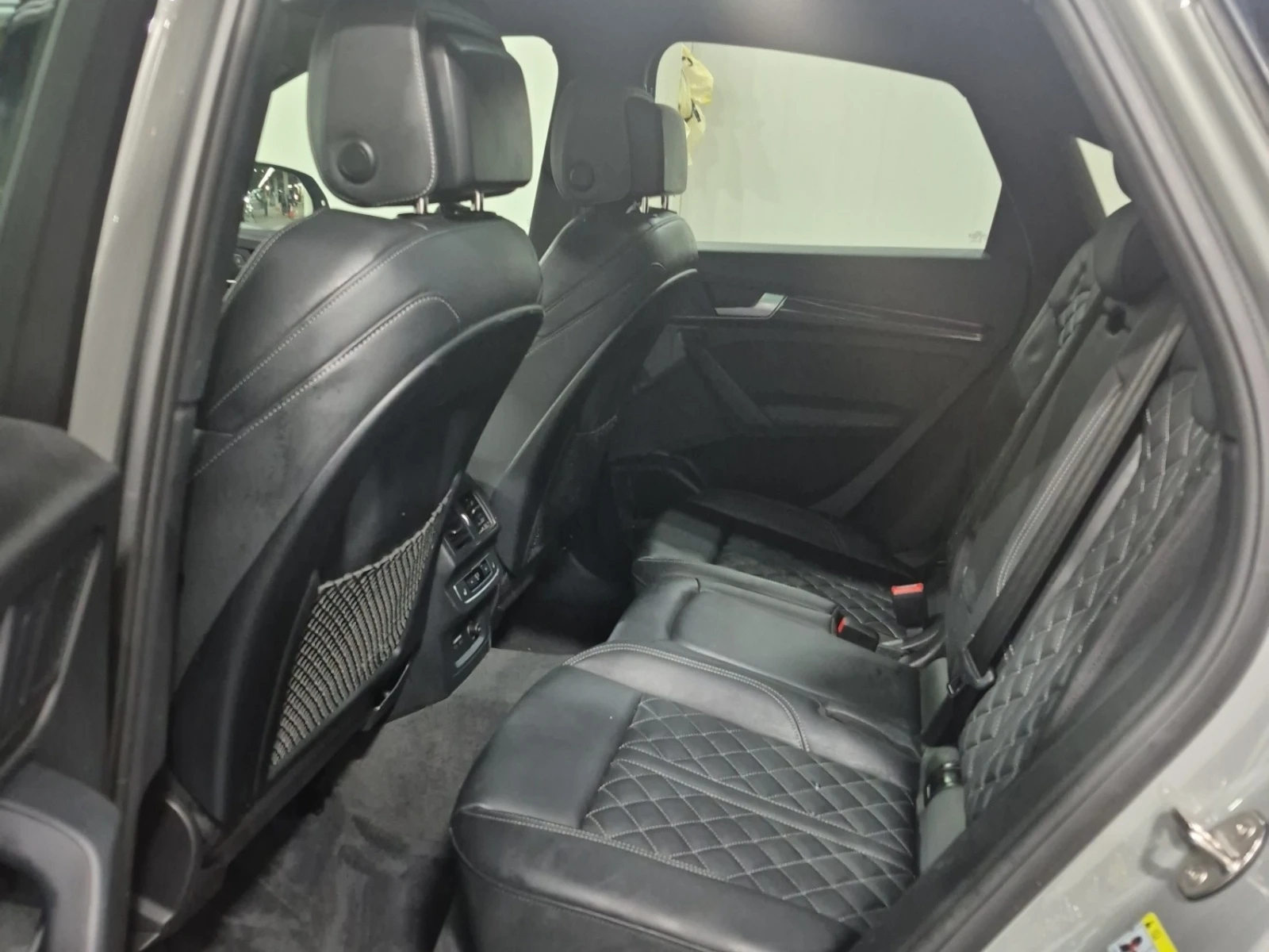 Audi SQ5 TECHNIK * HEAD UP * 360 CAMERA * CARFAX * , снимка 10 - Автомобили и джипове - 54272887