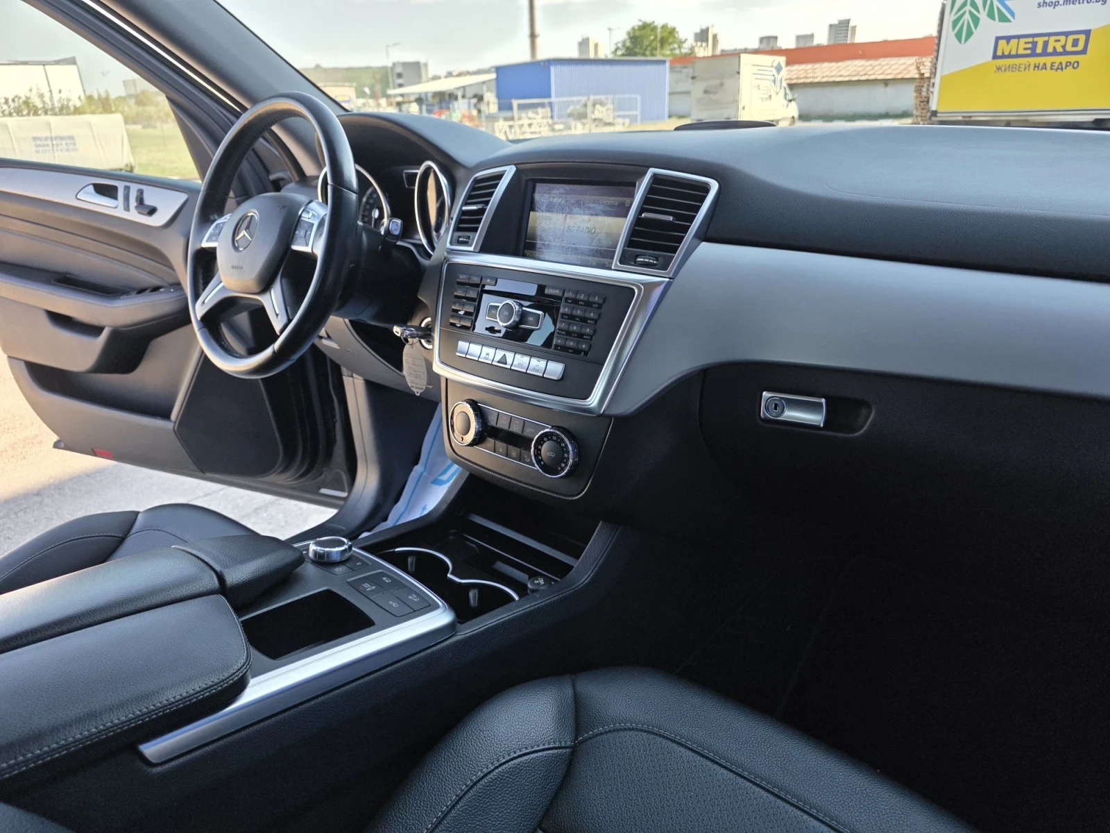 Mercedes-Benz ML 350 3, 0CDI-258kc BLUETEC  4MATIC, снимка 16 - Автомобили и джипове - 54386328