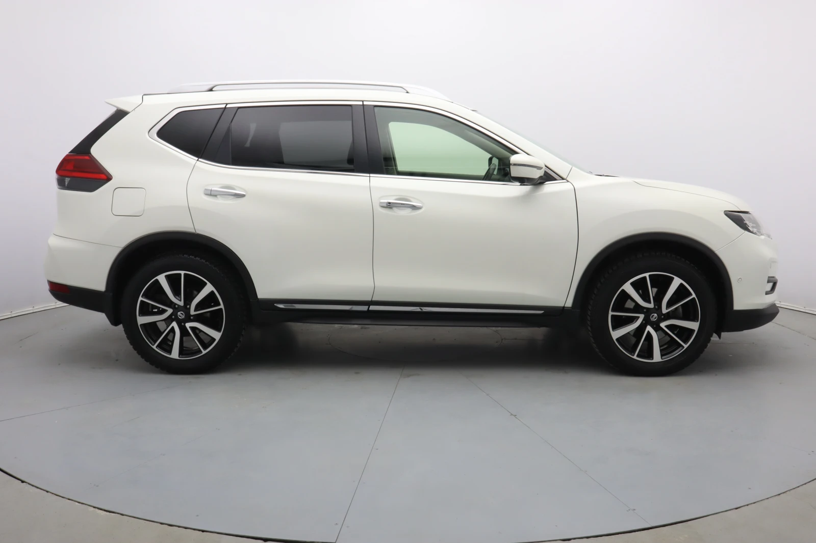 Nissan X-trail 6+ 1 | Mobile.bg � ����������� 4