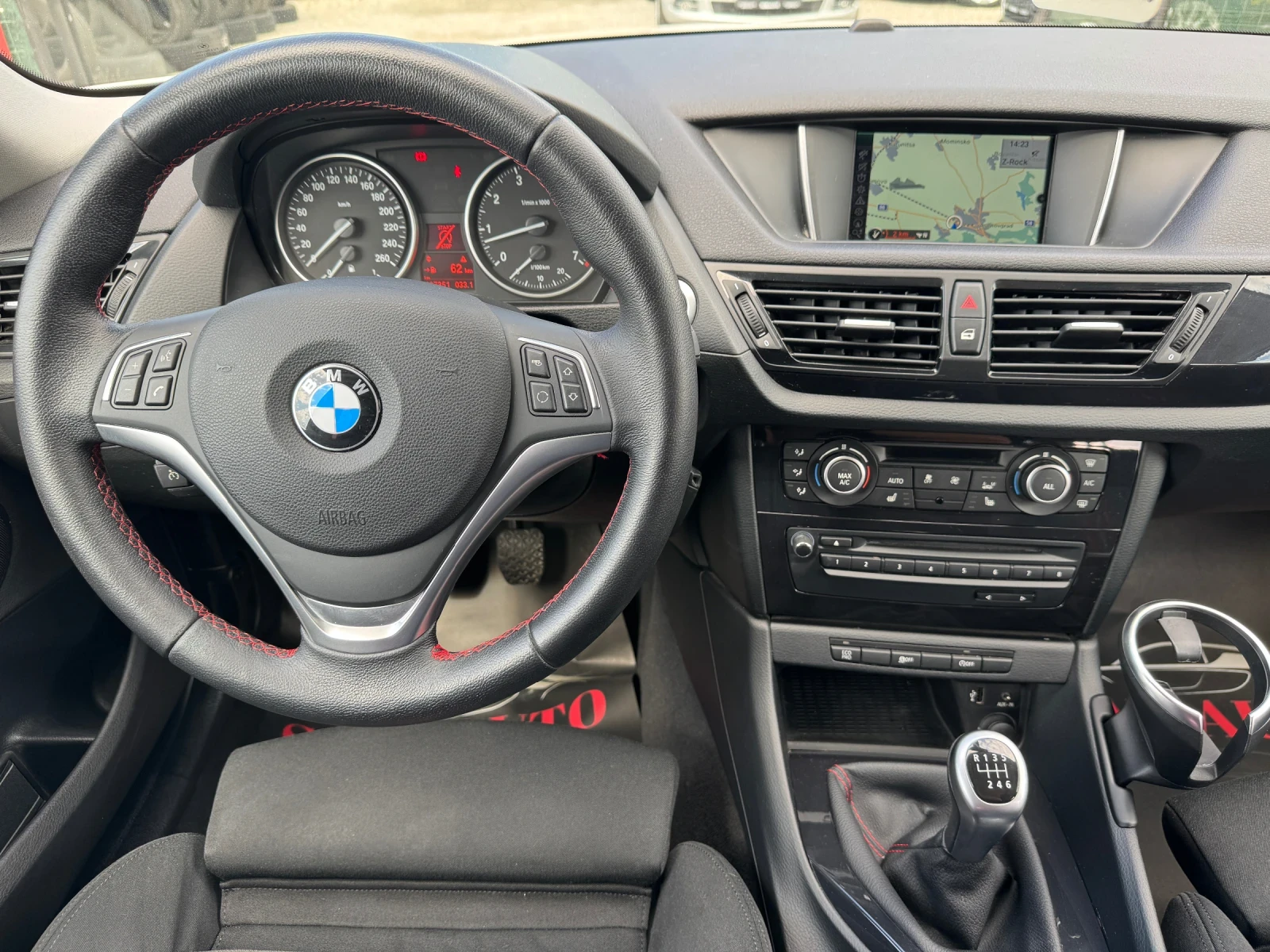 BMW X1 2.0i SDRIVE* BI-XENON* 6СК* NAVI, снимка 16 - Автомобили и джипове - 54739668